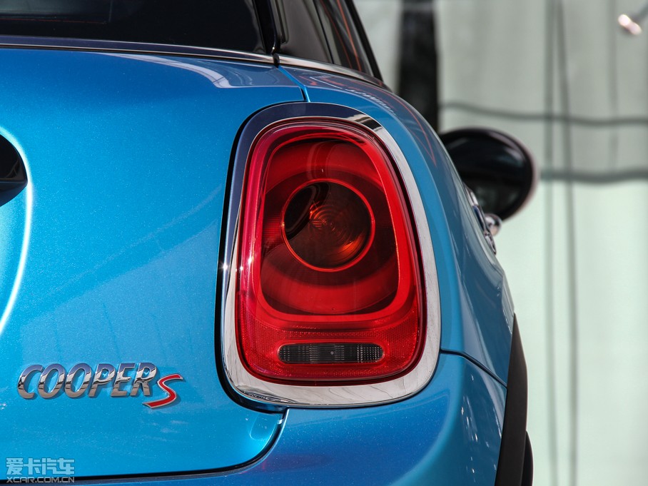 2015MINI 5-DOOR COOPER S