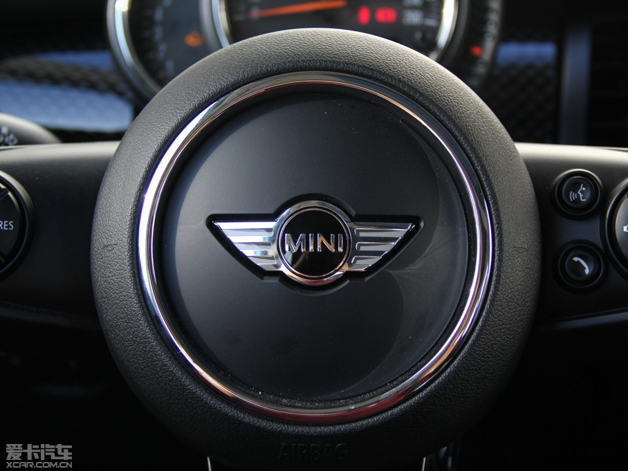 2015MINI 5-DOOR COOPER S