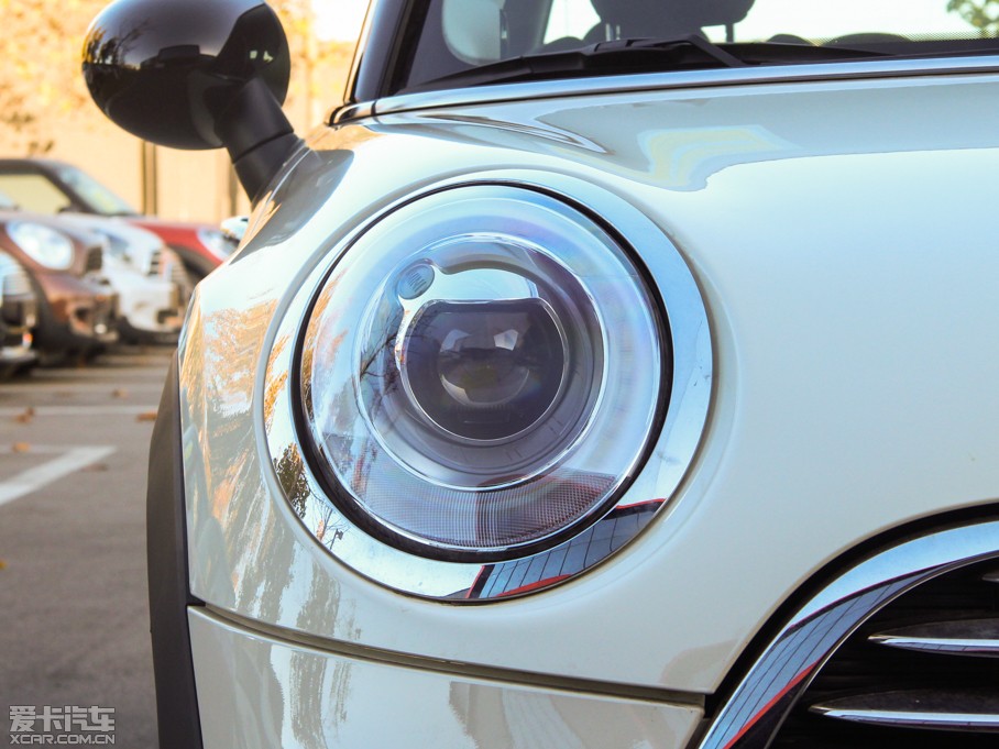 2015MINI 5-DOOR COOPER Excitement