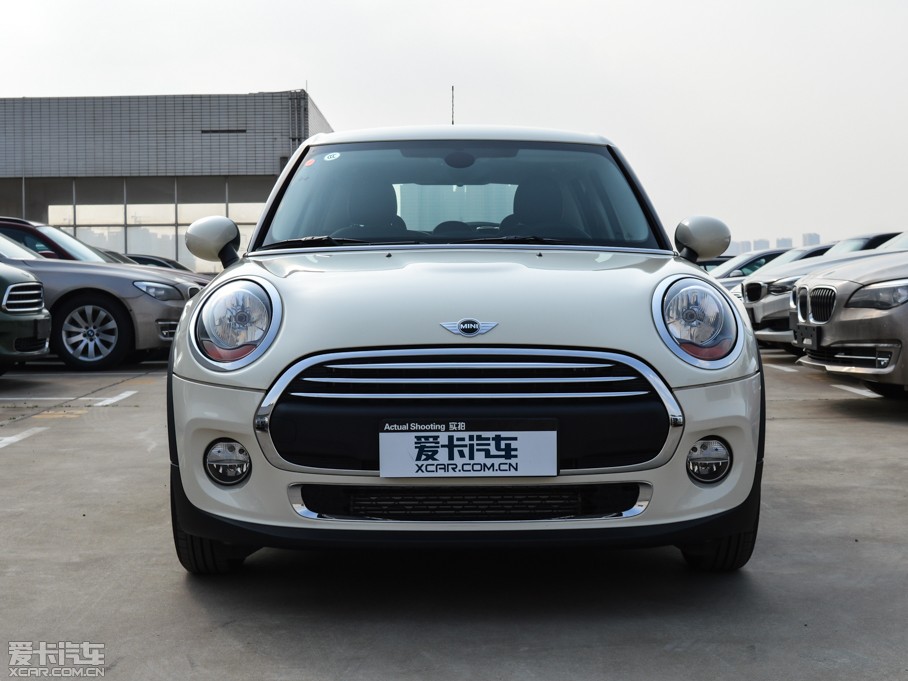 2015MINI 5-DOOR ONE MT