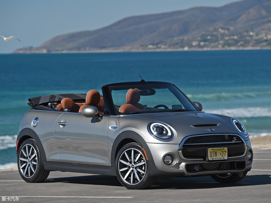 2016MINI 3-DOOR ONE