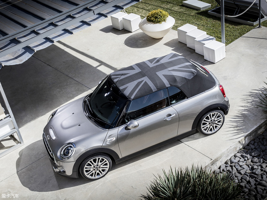 2016MINI 3-DOOR ONE