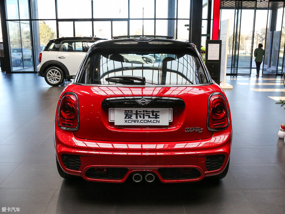 2016MINI 5-DOOR COOPER S 