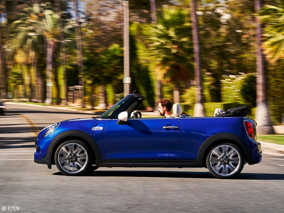 2018MINI CABRIO 