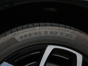 2020款Black Badge 轮胎尺寸