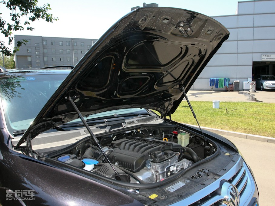 2010; 3.6L V6