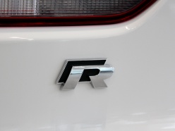  2011߶R