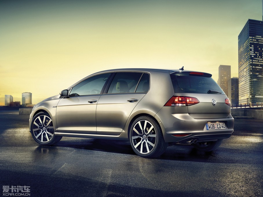 2014Golf 40ر