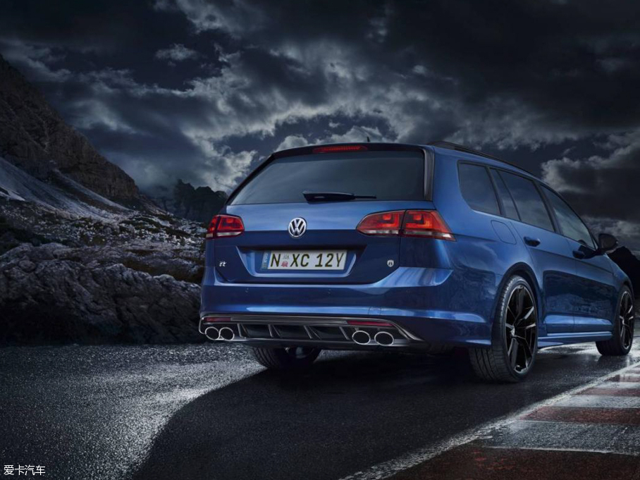 2016Golf R нγ Wolfsburg Edition