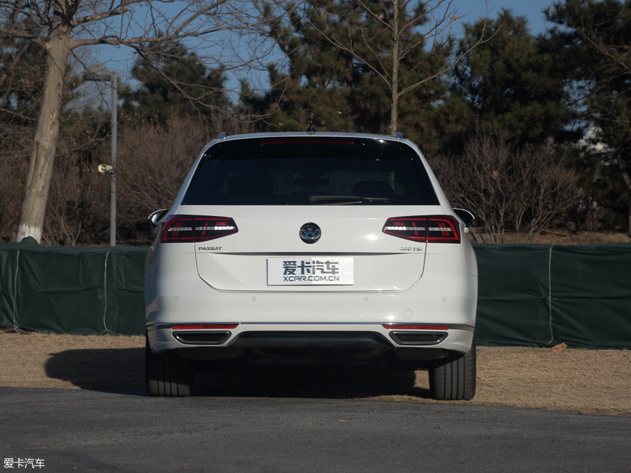 2016ε 380TSI R-Line