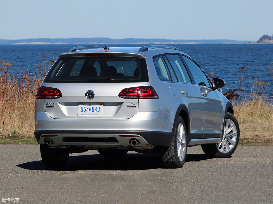 2016Golfг Alltrack