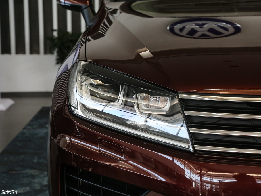 2017; 3.0 TSI ؽ
