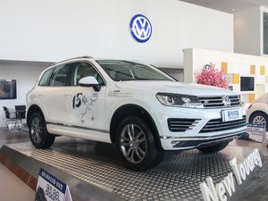 201715 R-Line 