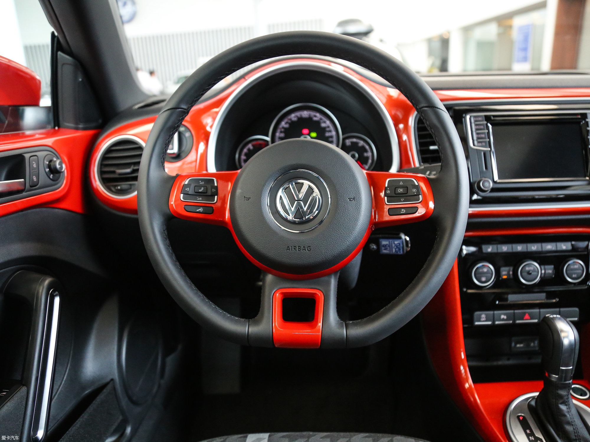 【2017款甲壳虫280tsi 纵乐型_中控区_43/2051张图片】_汽车图片大全