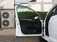 空间座椅e-Golf驾驶位车门
