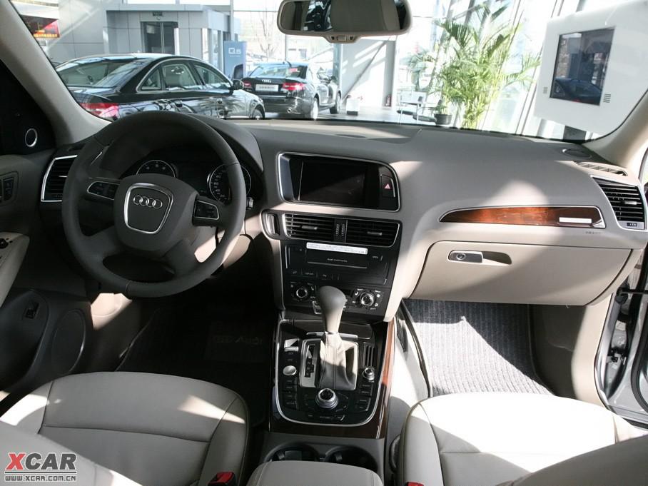 2010款奥迪q5(进口)2.0t 限量运动版