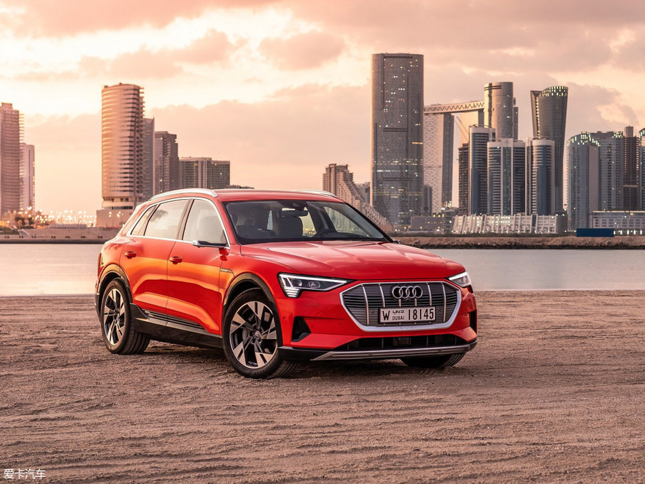 2019款奥迪e-tron基本型