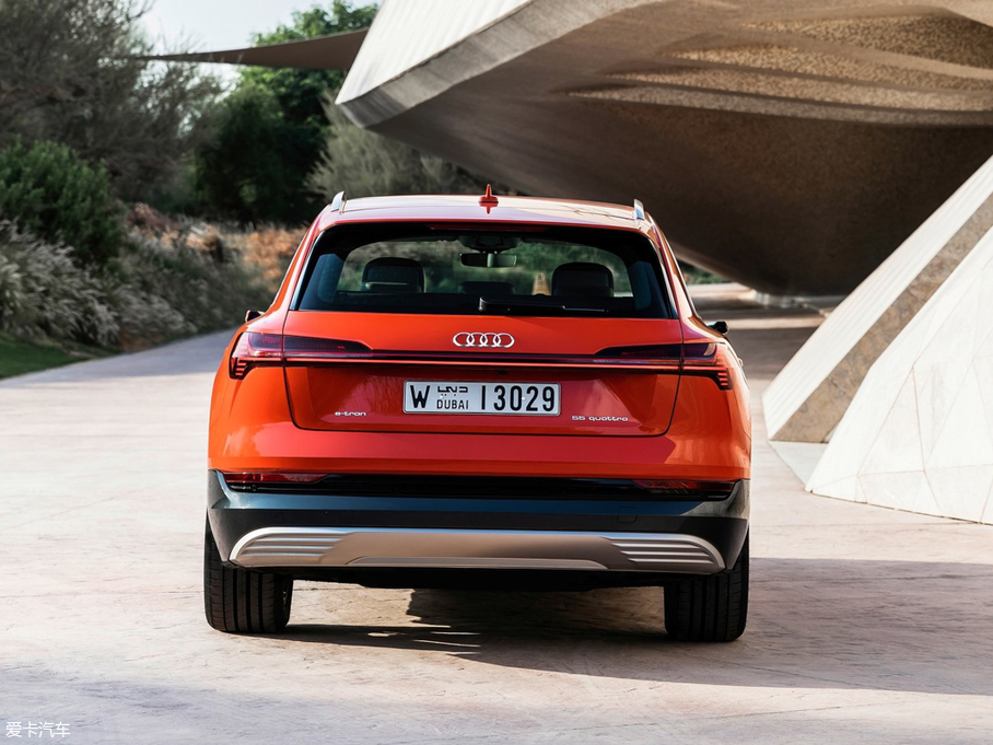 2020款奥迪e-tron(进口) 55 quattro 时尚型