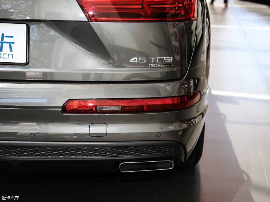 2019µQ7 45 TFSI S line ˶