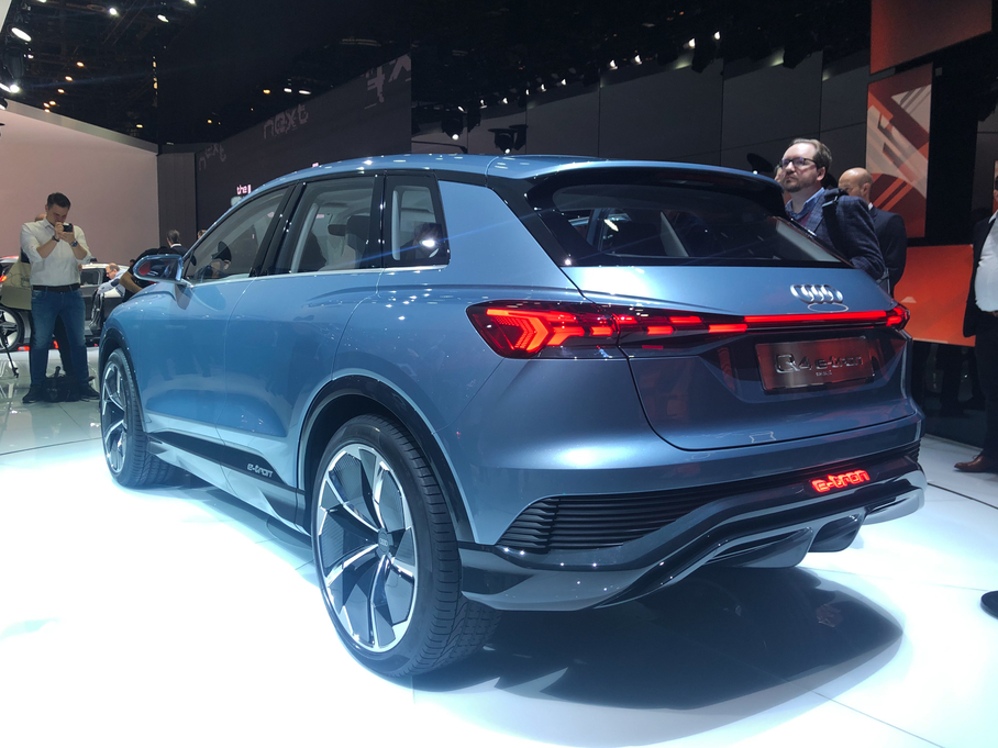 2020µQ4 e-tron() Concept