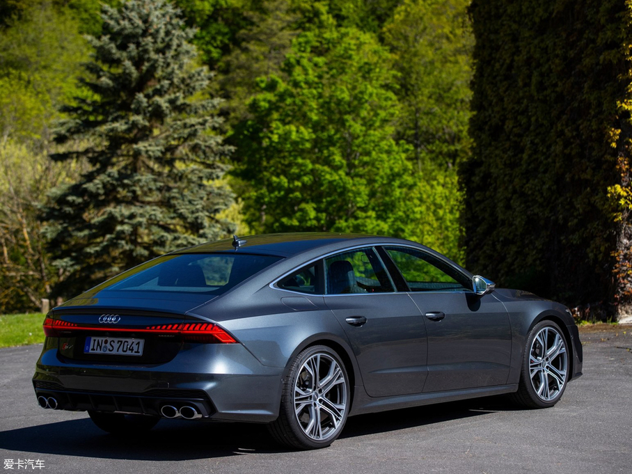 【2019款奥迪s7 sportback_整体外观 _32/74张图片】_汽车图片大全