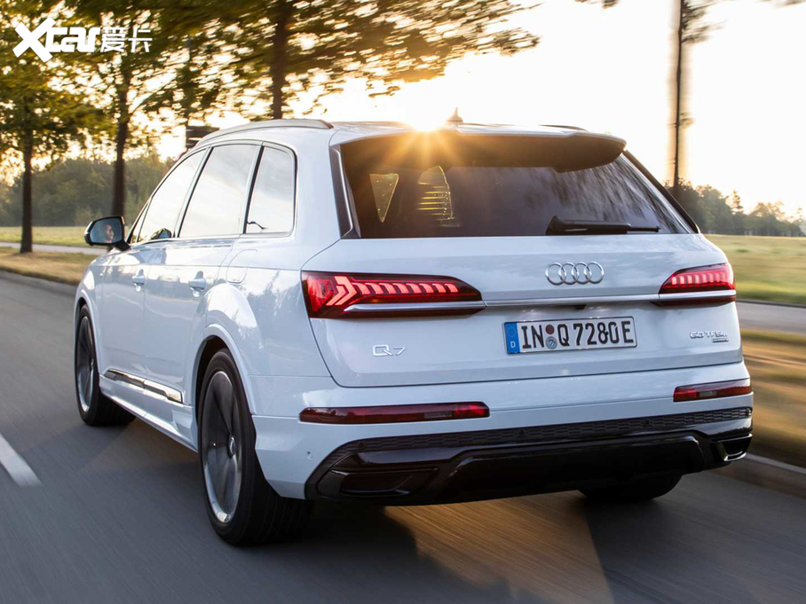 2020µQ7 e-tron 60 TFSIe