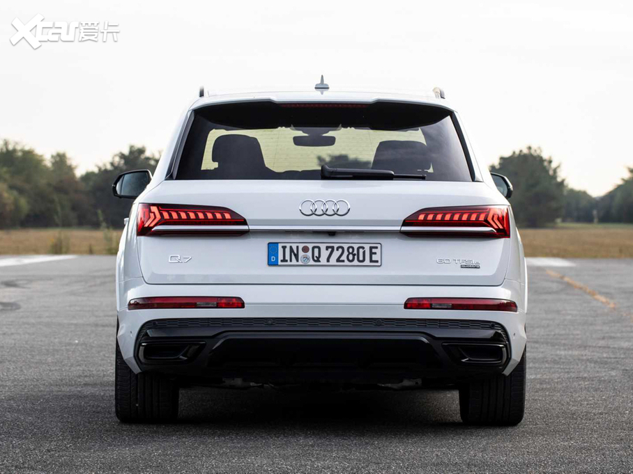 2020µQ7 e-tron 60 TFSIe