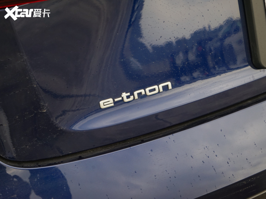 2021µe-tron Sportback Sportback 55 quattro 