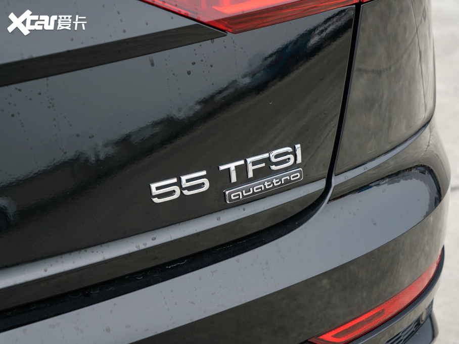 2022µQ8 55 TFSI ѩ˶