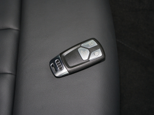 2022款Cabriolet 40 TFSI 时尚动感型 车钥匙