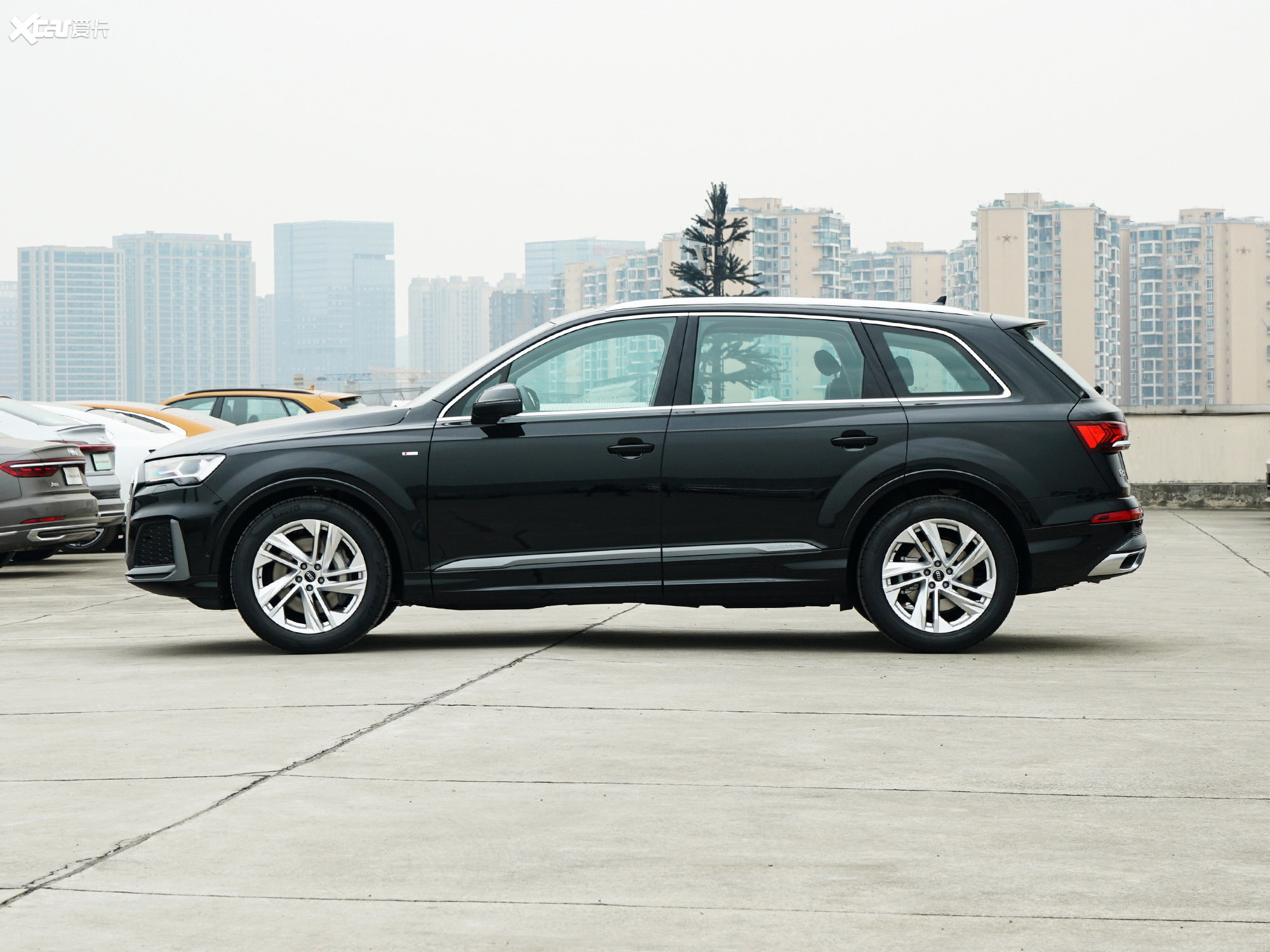 2023-q7-45-tfsi-quattro-s-line-19-402