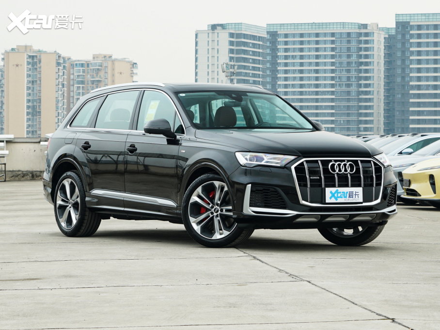 2023µQ7 55 TFSI quattro S 