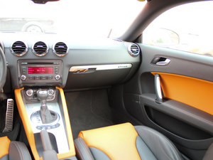 2011Coupe 2.0TFSI п