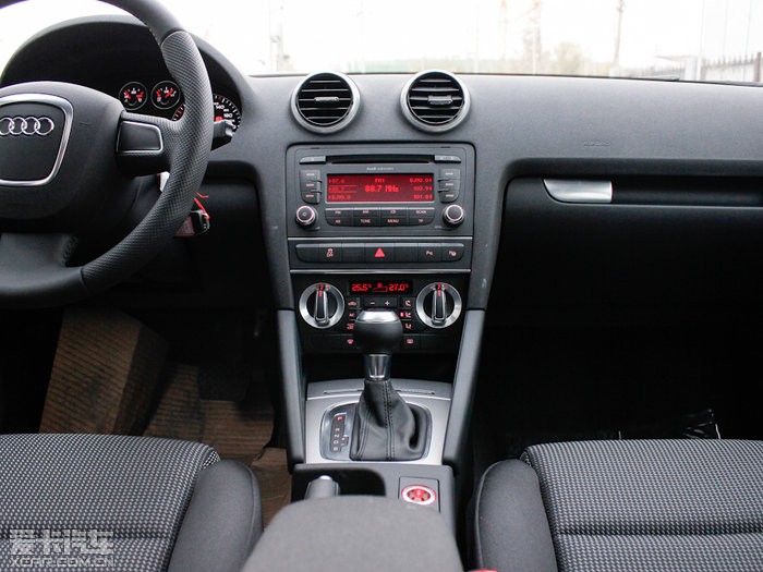 2013µA3