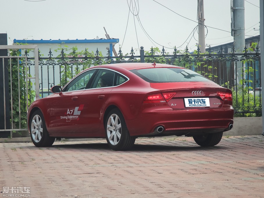 2013µA7 30FSI ׼
