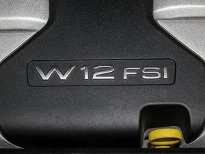 20156.3 FSI W12 quattro콢 