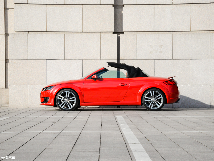 2015µTT Roadster Roadster 45 TFSI quattro