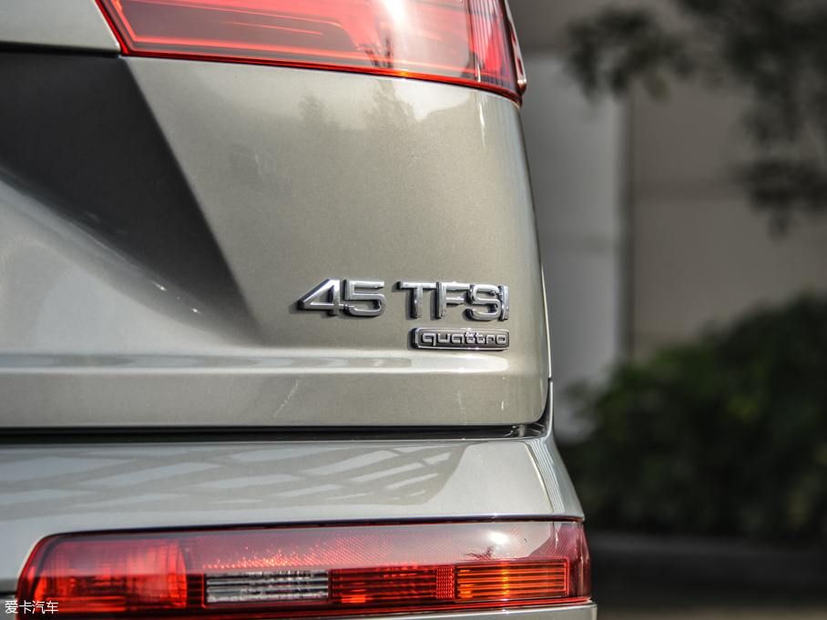 2016µQ7 45 TFSI S line˶