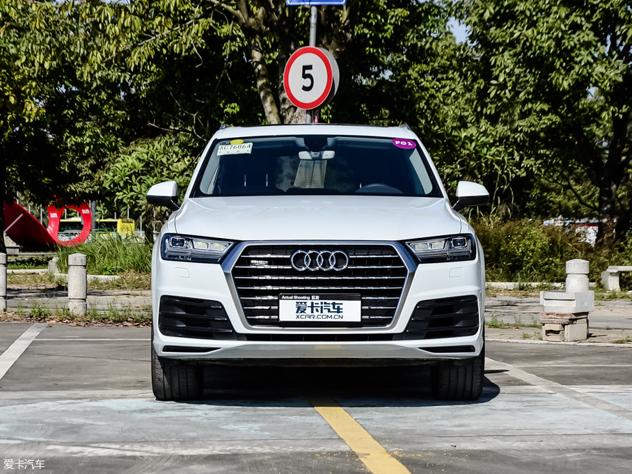 2016款奧迪q740 tfsi s line運動型