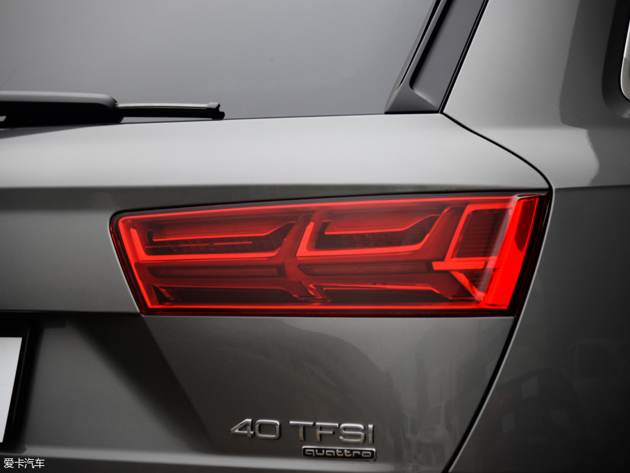 2016µQ7 40 TFSI S line˶