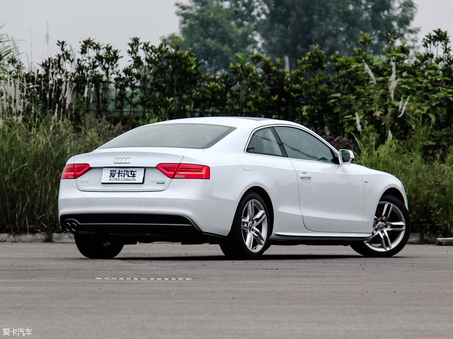 2016款奥迪a5双门45 tfsi quattro