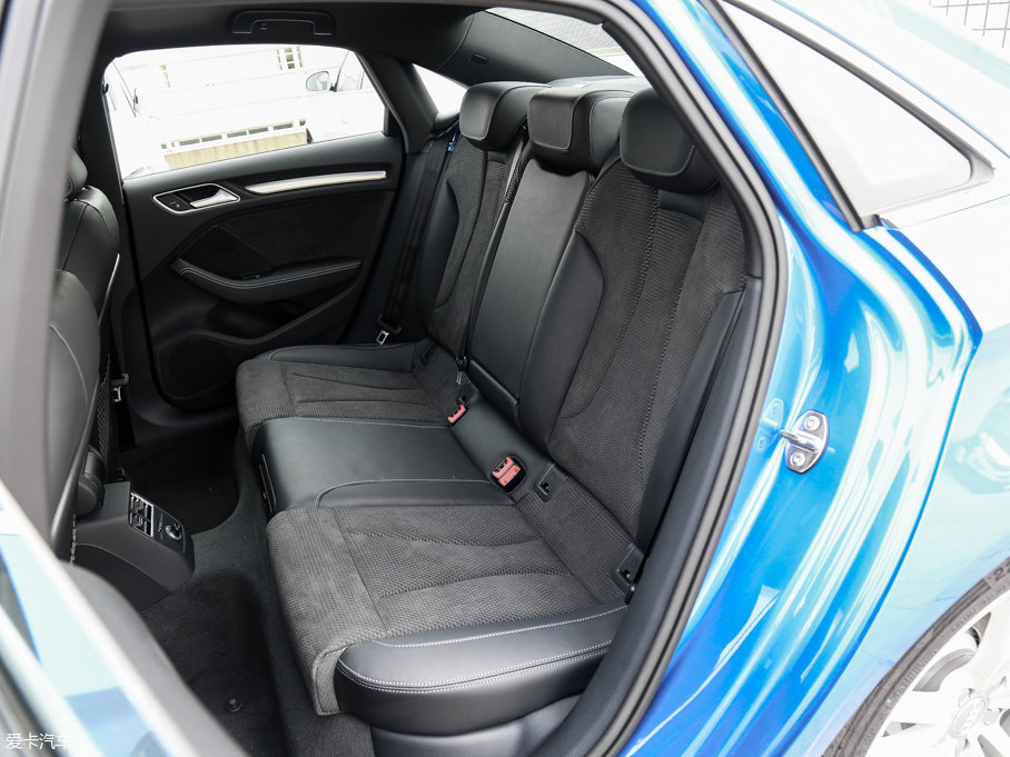 【2017款奥迪s3三厢2.