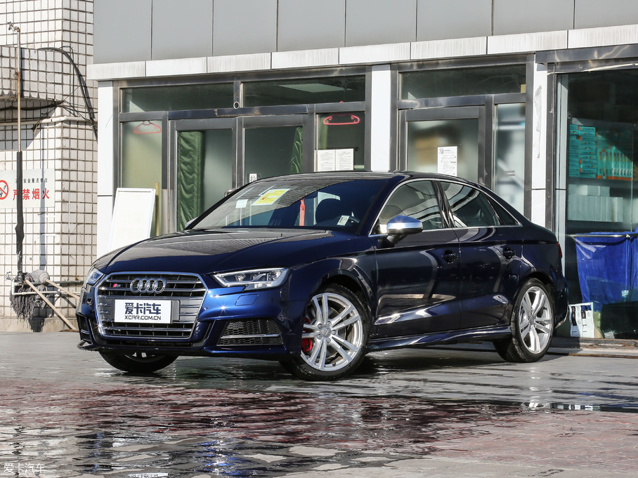 2017款奥迪s3三厢2.0tfsi limousine