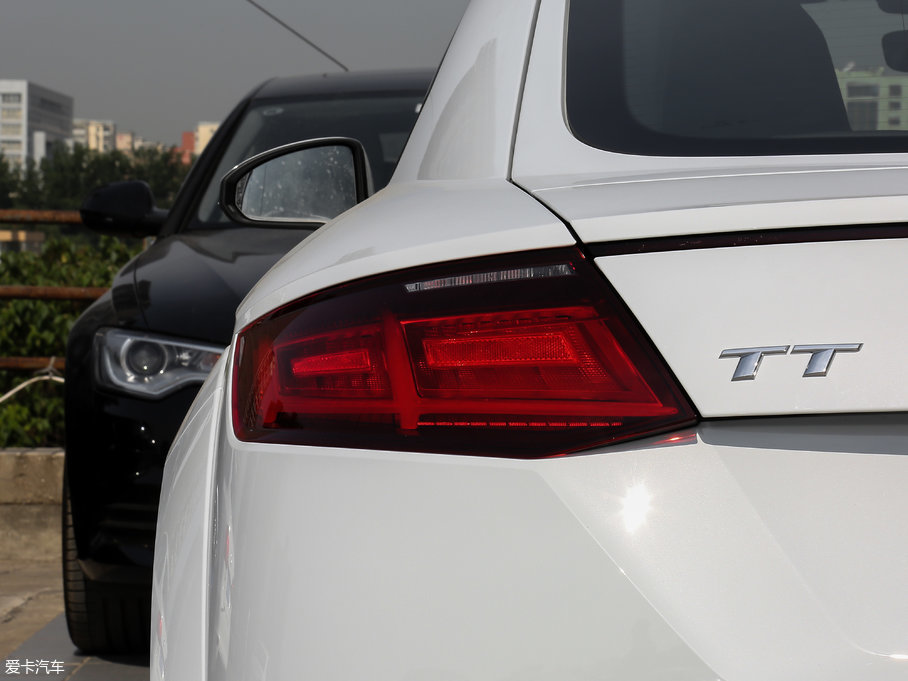 2017µTT Coupe 45 TFSI
