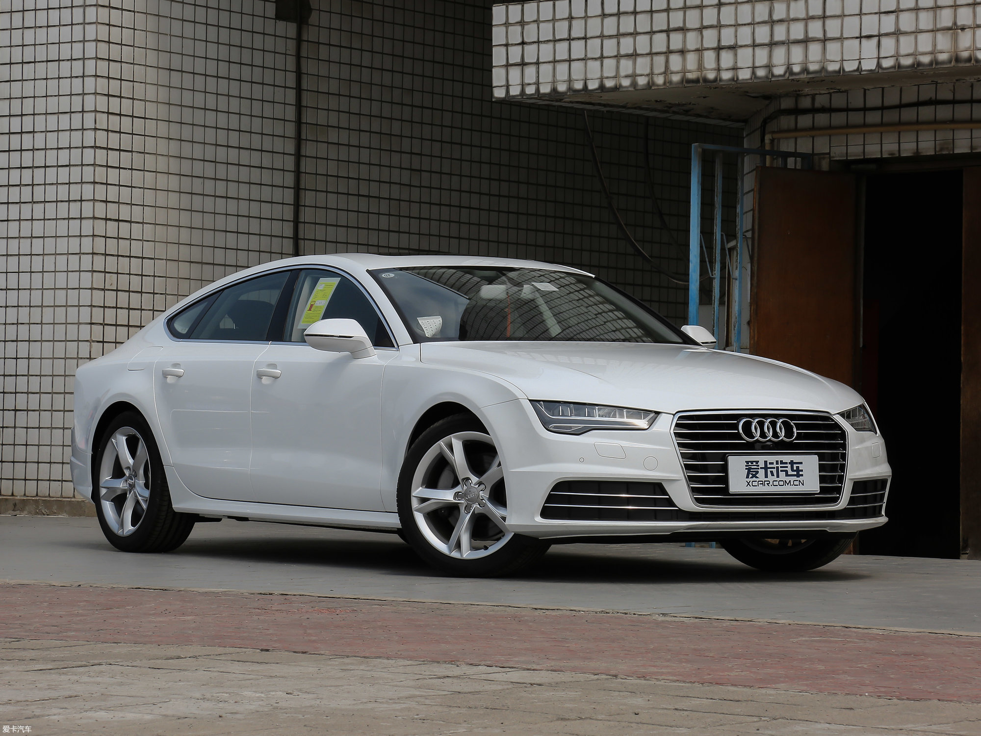 【2017款奥迪a740 tfsi 进取型_整体外观_6/244张图片】_汽车图片大全