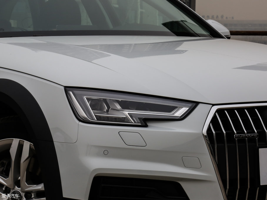 2017µA4 allroad 45 TFSI allroad quattro ʱ