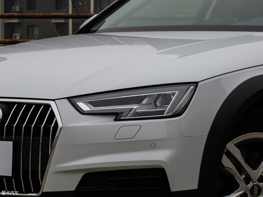 2017µA4 allroad 45 TFSI allroad quattro ʱ