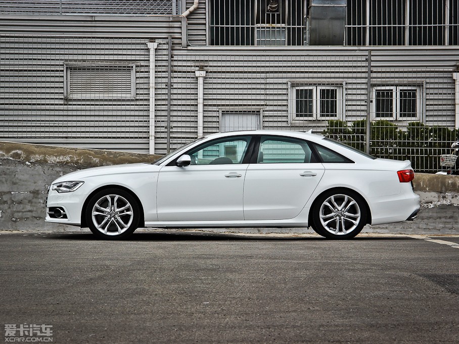 2013µS6 4.0TFSI