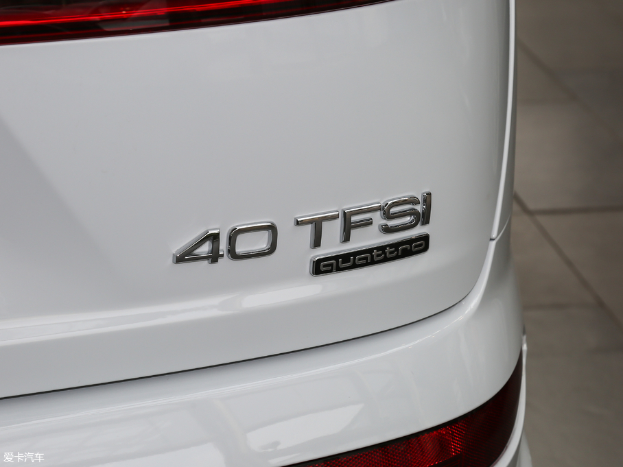 2018µQ7 40TFSI S line˶