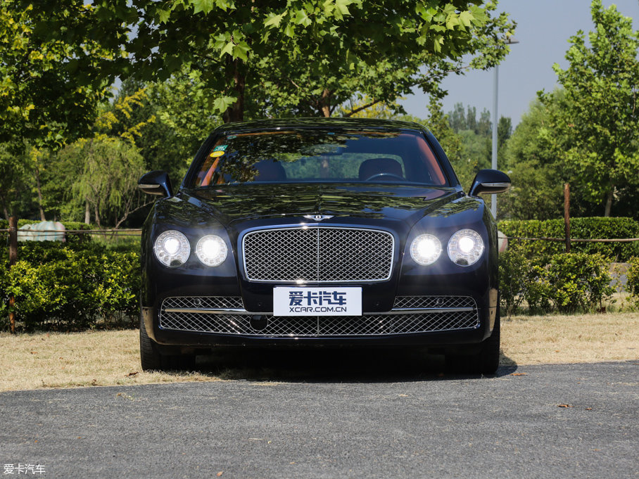 2013ɳ 6.0T W12 MULLINER